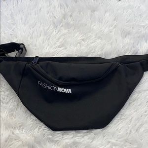 Fashion nova fanny pack